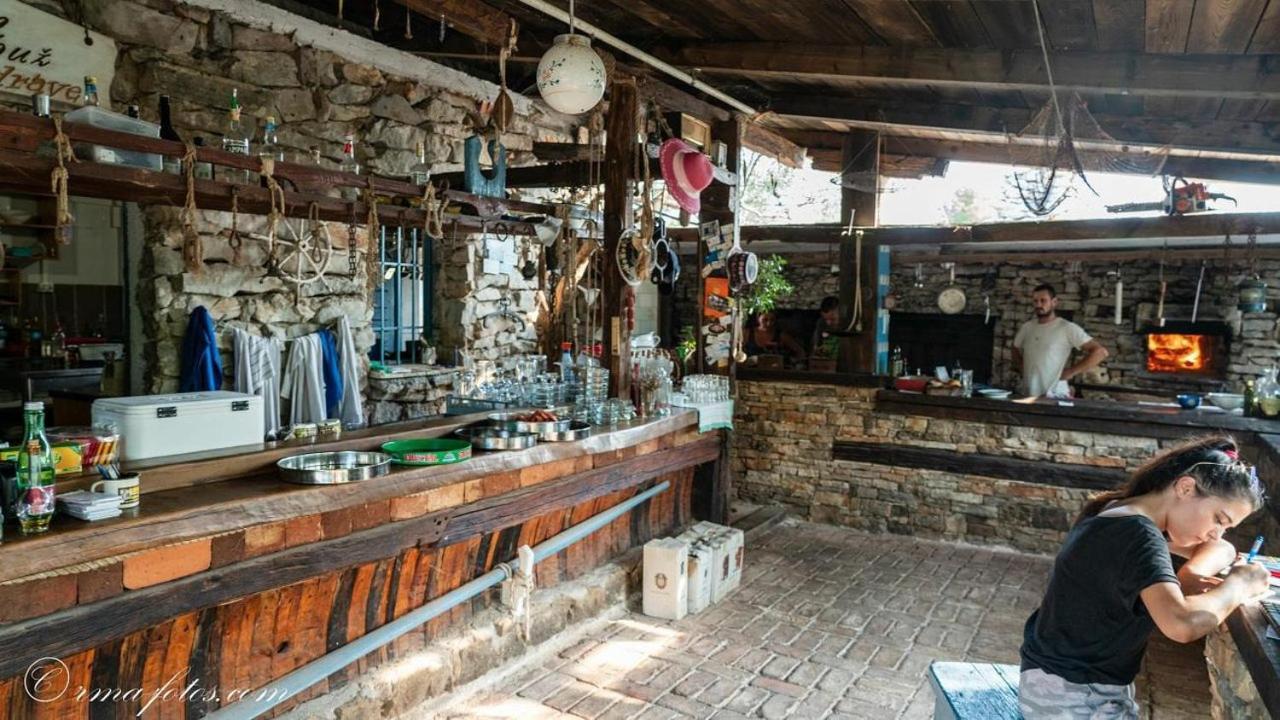 Buqez Resort, Vila 51 Drage Bagian luar foto